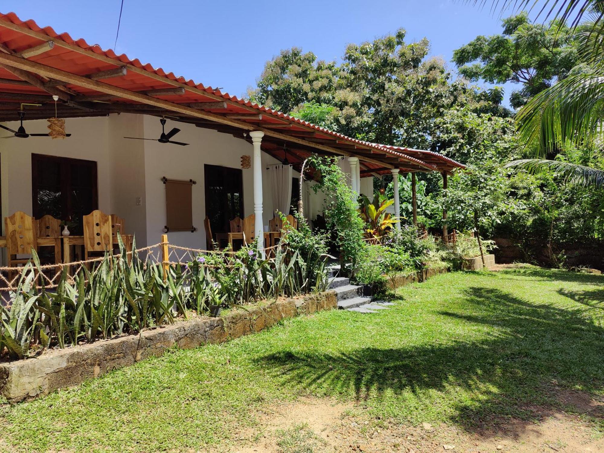 Villa Lyvie Ayurvedic Hotel Tangalle Exterior foto